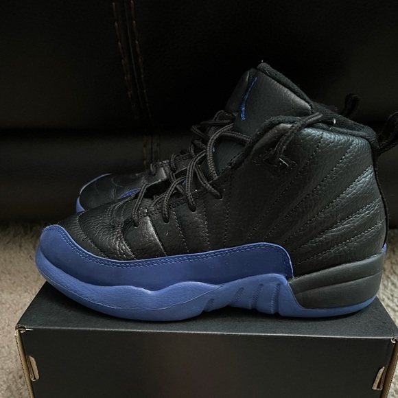 Retro 12 - Picture 5 of 5